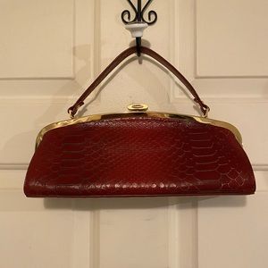 AUTHENTIC HOBO International clutch